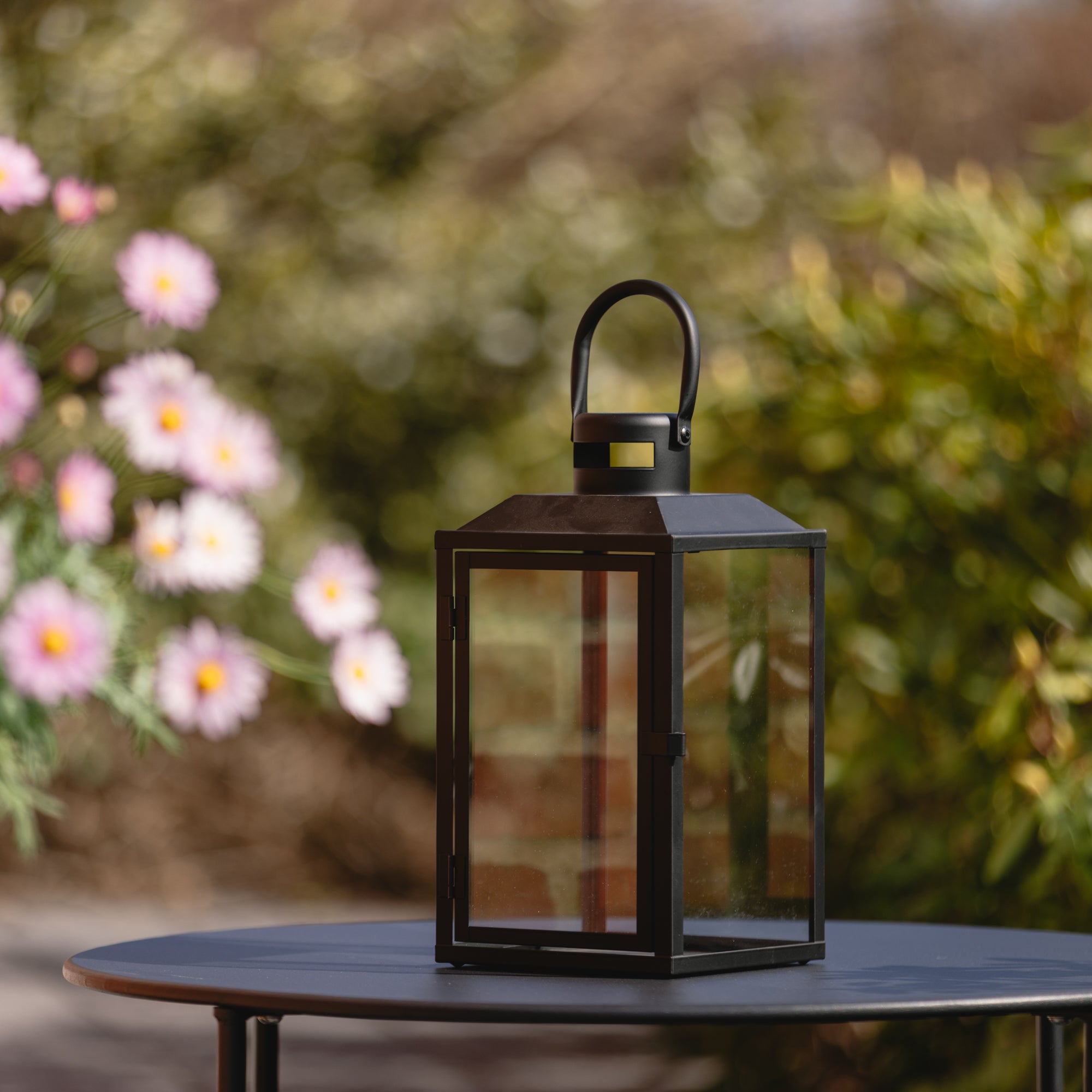 Metal lanterne stor 17 X 33 cm (Sendes fra 26 maj)